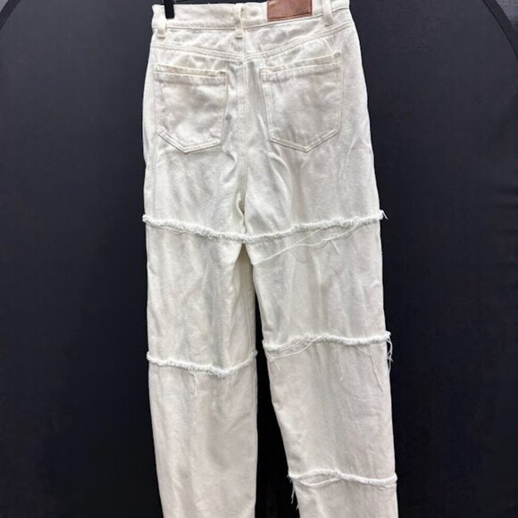 Nasty Gal High Waisted Frayed Detail Boyfriend Jeans - Picture 4 of 5